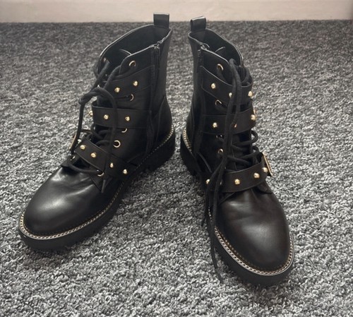 Black ankle boots with - 6,