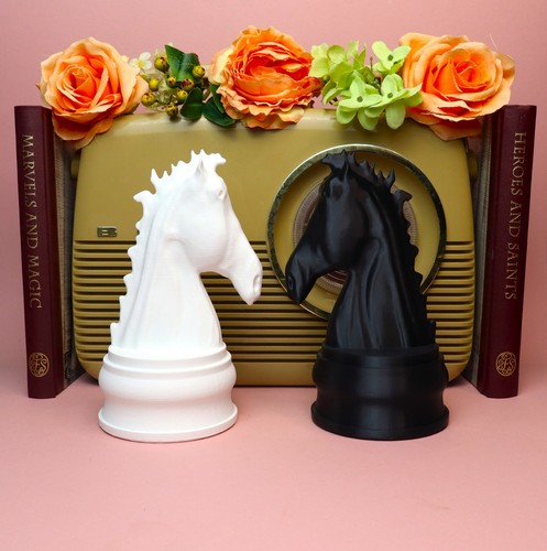Large single decorative knight - decorative,