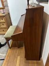 upright piano