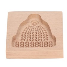 _Carved Wooden Cookies Cutter