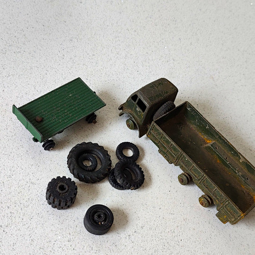Dinky tonne truck - 10,