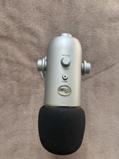 Blue Yeti USB Microphone -