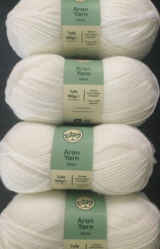 400g white aran yarn - aran, acrylic