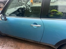 Bmw mini cooper r50 Passenger side front door 01-06 electric blue
