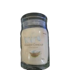 Yankee Candle 567g Clean Cotton Signature Large Jar Candle