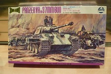 AHM 1/87 German Panther Tank, 1970s Japanese Model kit.