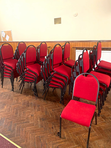 Red linking stacking chairs - 41,