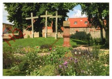 Postcard>>The Shrine of Our Lady of Walsingham, the Shrine Garden and Crosses
