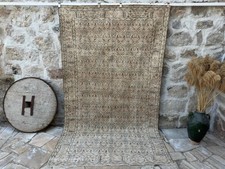 Hand-Woven Oushak Area Rug 5x9
