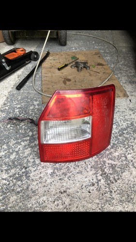Audi avant rear lights - b6,