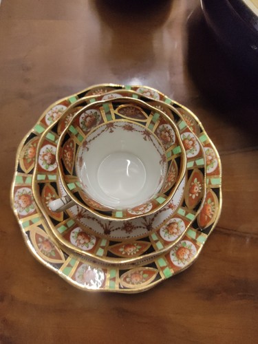 Gorgeous little teacup and - gorgeous,