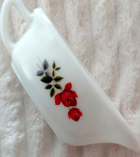 Pyrex gravy sauce jug boat - pyrex,