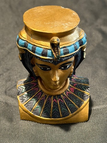 Vintage egyptian queen bust - queen,