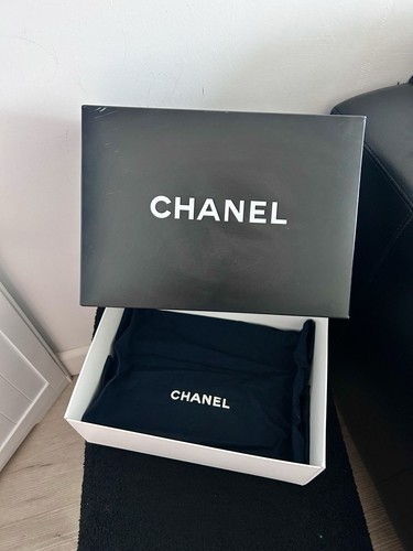 Authentic chanel box set with - box,