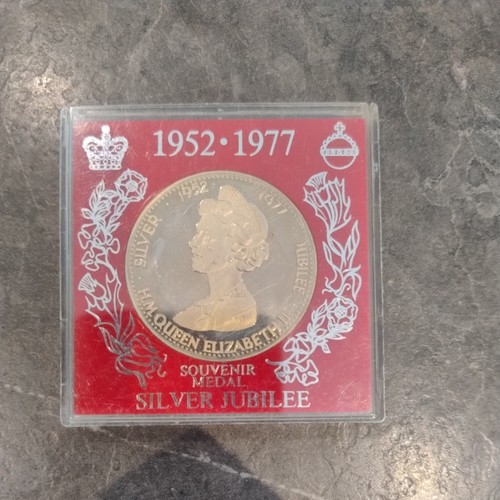 Queen elizabeth silver jubilee - queen,