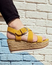 Womens Marc Fisher 8.5 Zain