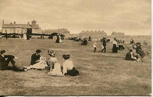 Families sitting the green - sitting,