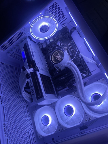 Awd custom built pc - built,