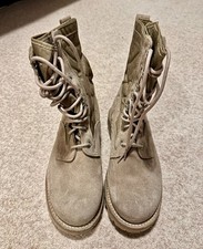 British Army desert boots size 8 (Iraq 2004)