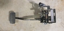 NISSAN ELGRAND E51 BRAKE PEDAL