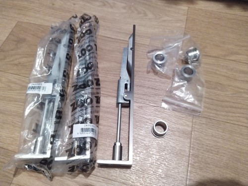Zoo hardware flush - hardware, bolt