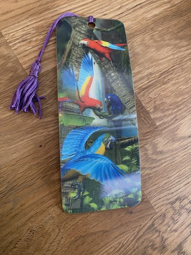 Parrot bookmark - 3d,