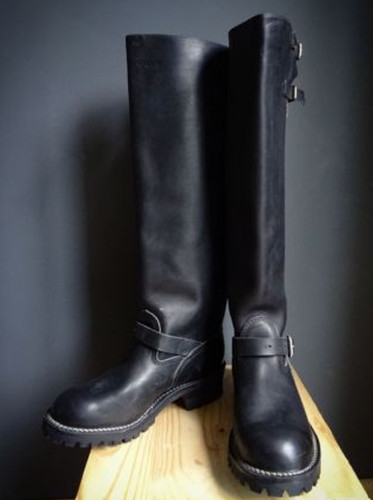 Thick leather tall - thick,