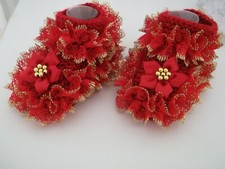 HAND KNITTED BABY SHOES/ BOOTIES ROMANY- RED/ GOLD- FIT 0-3 MTHS/REBORN DOLL B31