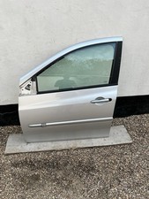 RENAULT CLIO MK3 PASSENGER FRONT DOOR N/S/F IN SILVER TED69 2005-2012