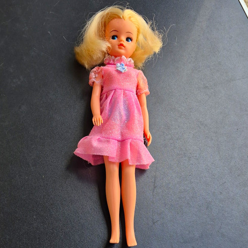 Sindyfashion doll blonde - sindyfashion,