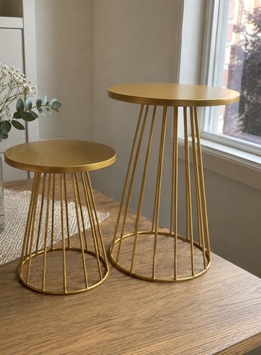 Gold metal round - gold,