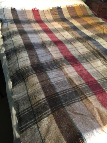 Hand woven 100 wool - hand,