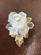 Vintage Brooch Frosted Lucite