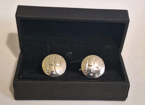 Beautiful pair marks - of,