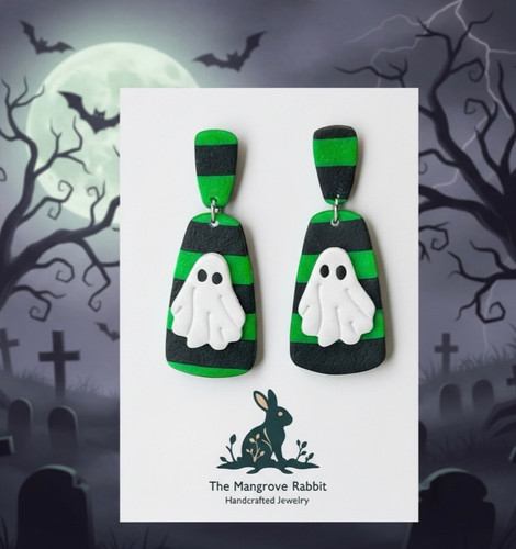 Ghost with green black - with,