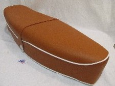 Vespa GS GT GL Sprint PX PE T5 Classic GS Style Seat Tan White Piping 000395