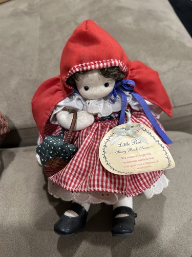 Green tree musical doll - green,