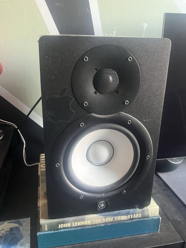 Yamaha hs7 studio monitors - hs7,