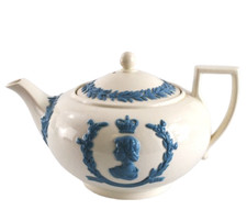 Wedgwood Queen Elizabeth II