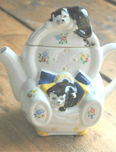 Wade whimsical teapot feline - wade,