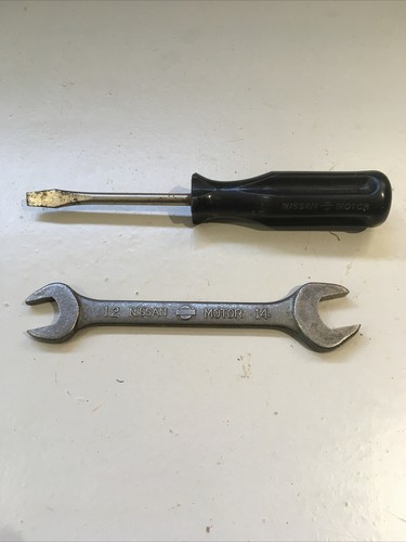 Vintage nissan motor open - vintage, end