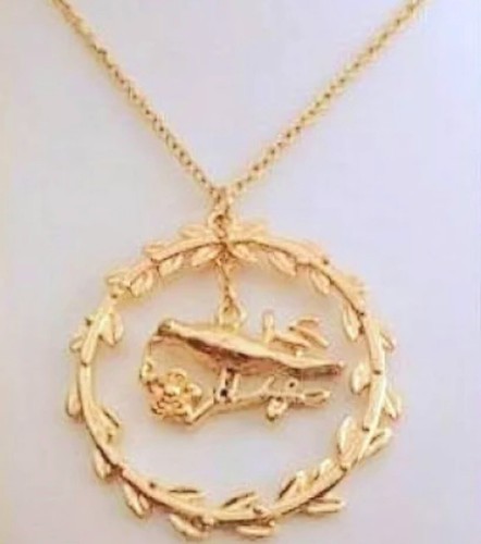 Gold plated bird circle - in,