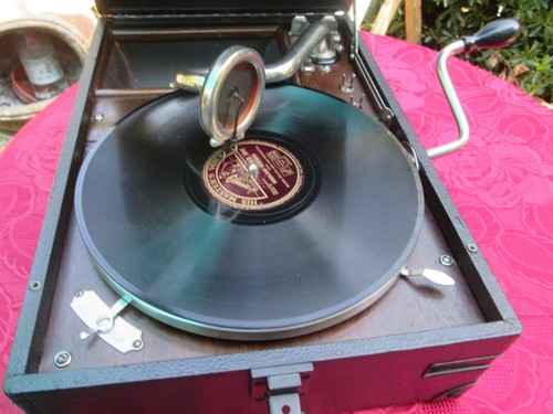 Hmv gramophone model - , 101