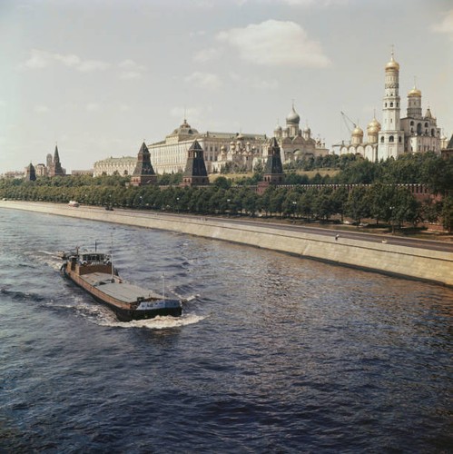 The kremlin moscow cargo - in,