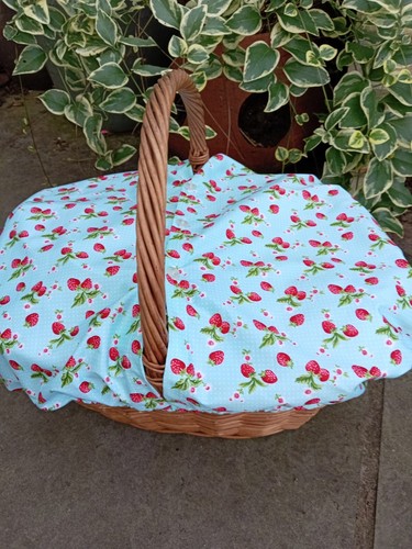 Wicker shopping basket cover - shopping,