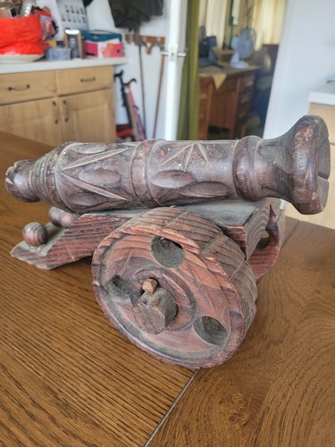 Vintage handcarved model - vintage,