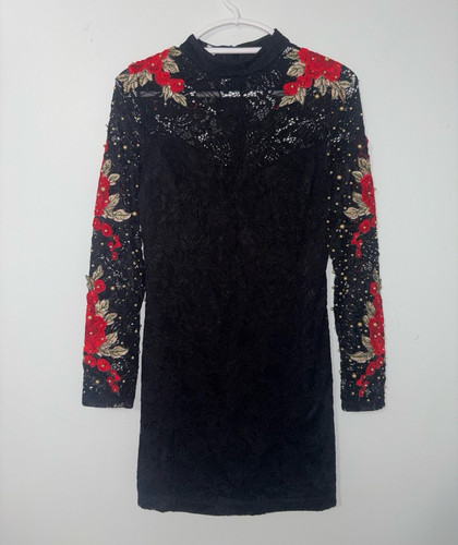 Pearl and floral appliqué - pearl,