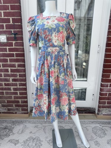Vintage laura ashley - laura, 80s