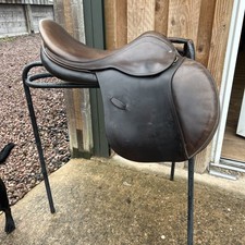 17 1/2" BROWN FARRINGTON REVOLVER JUMPING SADDLE