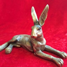 LEONARDO RECLINING HARE RABBIT FIGURINE BRONZE ANTIQUE RESIN ORNAMENT DECOR